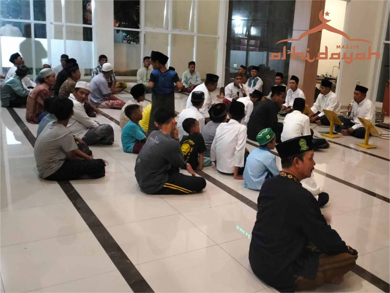 Peringatan Maulid Nabi Muhammad di Masjid Al-Hidayah Peringatan Maulid Nabi Muhammad di Masjid Al-Hidayah